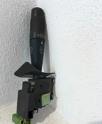 Peugeot 205 Wiper control stalk 9753275380 33570001