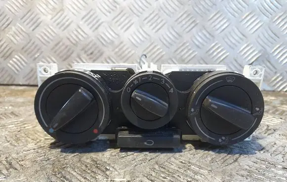 Volkswagen Golf IV Climate control unit 1j0819045f