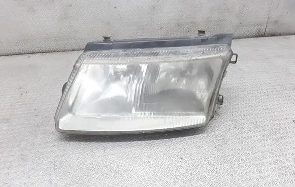 Volkswagen PASSAT B5 Headlight/headlamp