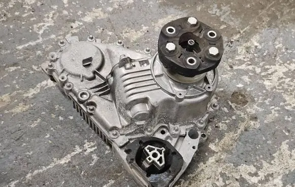 BMW X5 E70 Gearbox transfer box case 7599886 7494109 ATC700