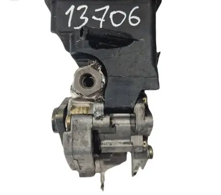 BMW 5 E39 Power steering pump 2247556