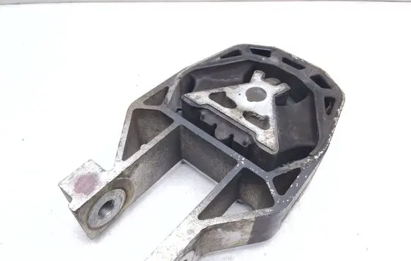 Volvo V40 Gearbox mount AV616P082AC
