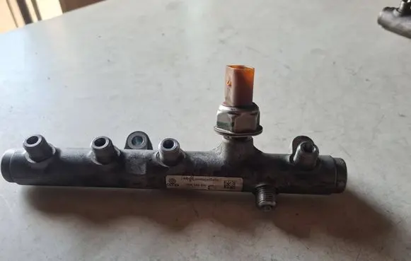 Fuel main line pipe