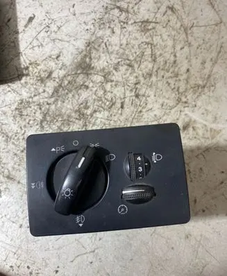 Ford Focus C-MAX Light switch 4M5T13A024AA
