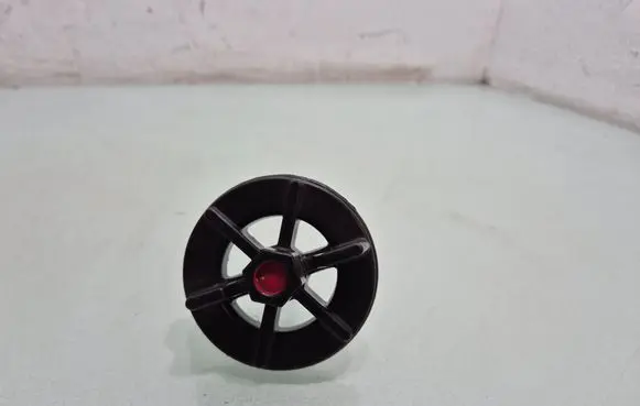 Hyundai Tucson TL Spare wheel bolt 628502E010