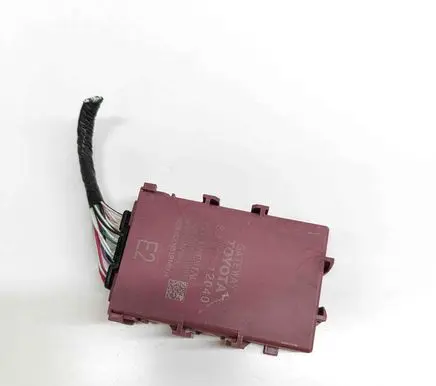Toyota RAV 4 (XA50) Gateway control module A2C98845909 8911112040