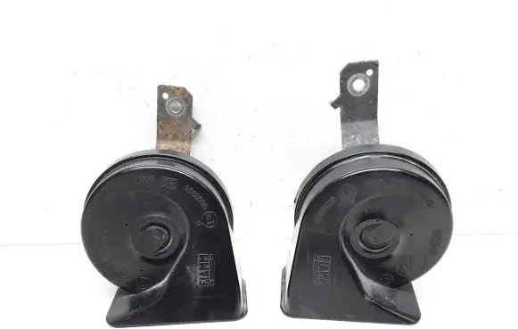 Volvo V70 Horn signal 08635072 08635071