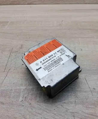 Mercedes-Benz E W211 Airbag control unit/module A2118205785