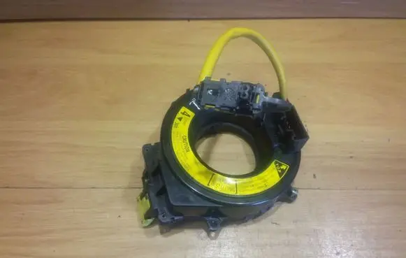 Toyota Avensis T220 Airbag slip ring squib (SRS ring) 96222