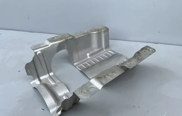 Chevrolet Camaro Exhaust heat shield 23444746