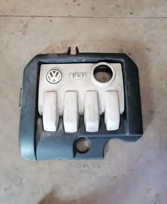 Volkswagen PASSAT B6 Engine cover (trim)