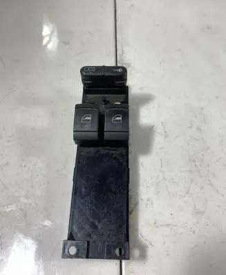 Volkswagen Golf IV Electric window control switch 1J3959857