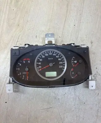 Nissan Almera Tino Speedometer (instrument cluster) BU714