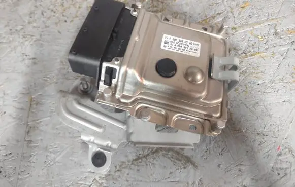 Mercedes-Benz C W205 Adblue control unit A0009006706 A0009012003 0281031381