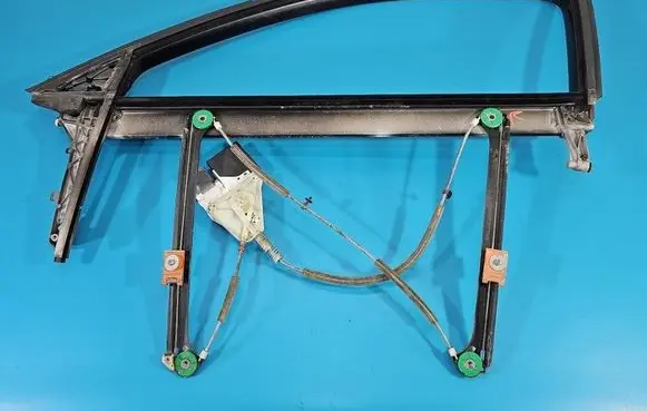 Audi A3 S3 8P Front door window regulator with motor 8P0959801H IMPRK1589517