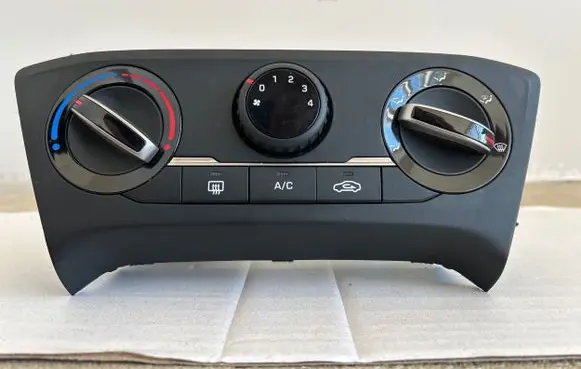Hyundai i20 Active Climate control unit 97250C8410 EC500ALERB HC41PBD3369