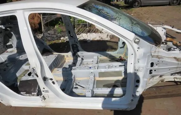 Renault Kadjar Side car body part GMAUTO4574097