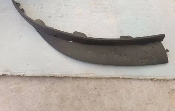 Opel Astra J Front bumper lip 13264406