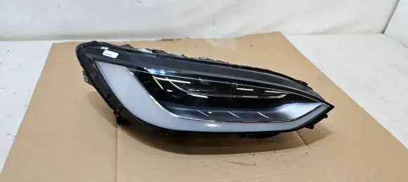 Tesla Model X Headlight/headlamp 1034319-00-C