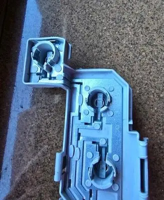 Opel Vectra C Tail light bulb cover holder PPT20