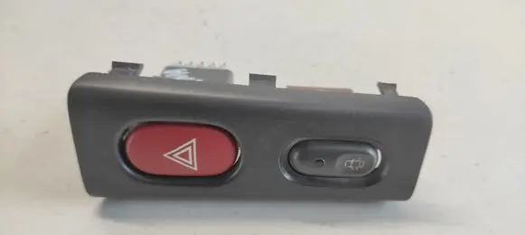 Renault Laguna II Hazard light switch 822955