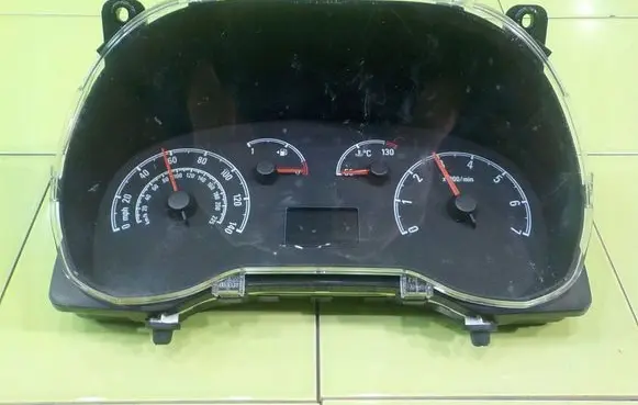 Opel Combo D Speedometer (instrument cluster) 51952287