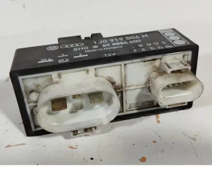 Audi A3 S3 8L Coolant fan relay 1J0919506H 898884000