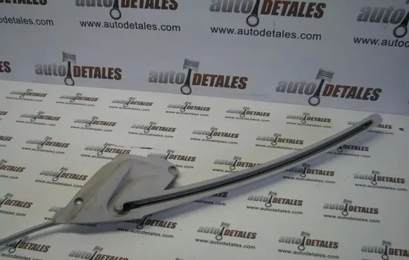 Mercedes-Benz E W211 Other trunk/boot trim element A2118100627