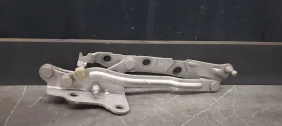 Volvo S40 Tailgate hinge 30716248