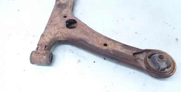 Toyota Corolla E120 E130 Front lower control arm/wishbone