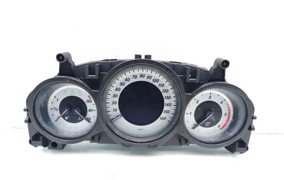 Mercedes-Benz C W204 Speedometer (instrument cluster) A2049004408 2049019403 2049021203