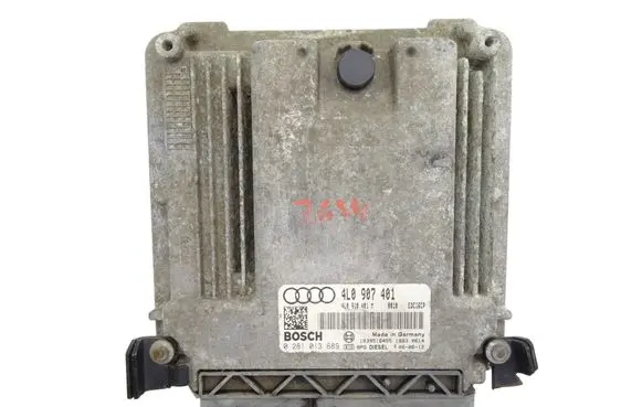 Audi Q7 4L Engine control unit/module ECU 4L0907401 4L0907401M