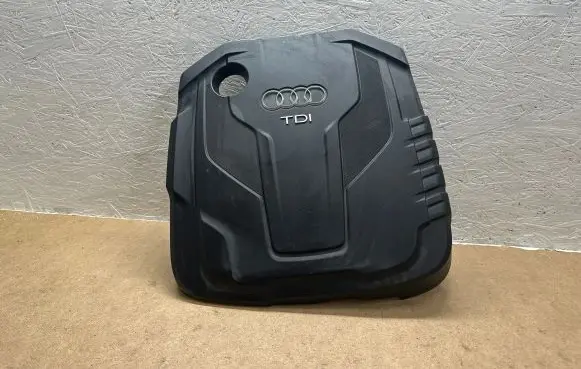 Audi A6 C7 Engine cover (trim) 04L103925D