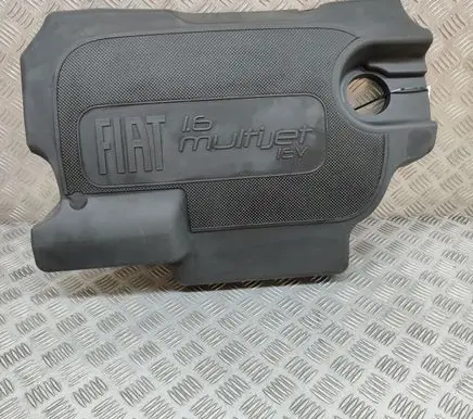 Fiat 500L Engine cover (trim) 55236551
