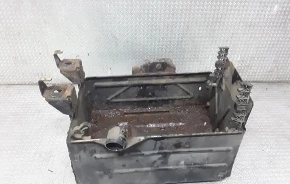 Opel Vivaro Battery box tray 