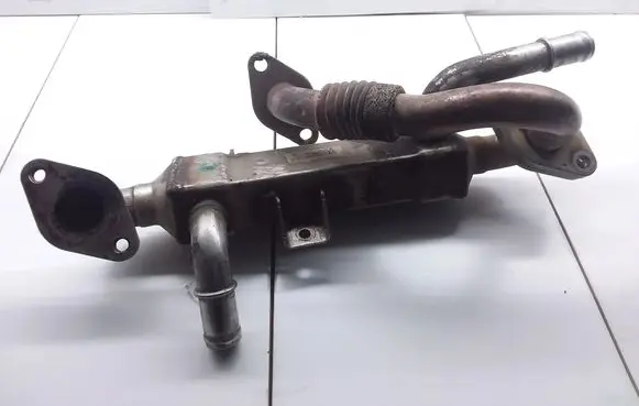 Volkswagen Sharan EGR valve cooler 038131513L 011537
