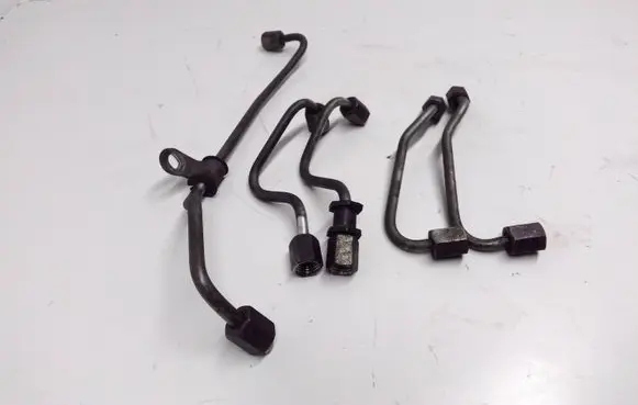 Honda CR-V Fuel injector supply line/pipe 