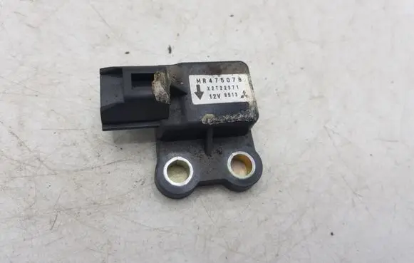 Mitsubishi Pajero Sport I Airbag deployment crash/impact sensor MR475078 X2T22371 9513
