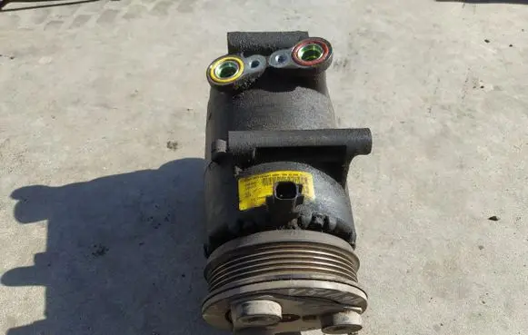 Ford Focus Air conditioning (A/C) compressor (pump) 3M5H19D629RH