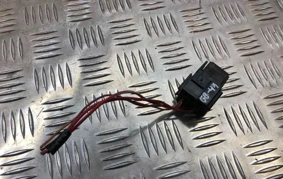 Mercedes-Benz E W211 Other relay 0025421219