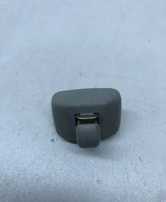 Audi A6 S6 C5 4B Sun visor clip/hook/bracket 4B0857562