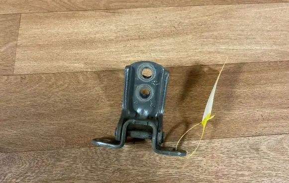 Nissan Primera Rear door lower hinge 