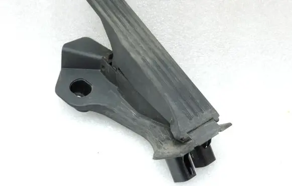 Volkswagen Tiguan Accelerator throttle pedal 1K1721503S