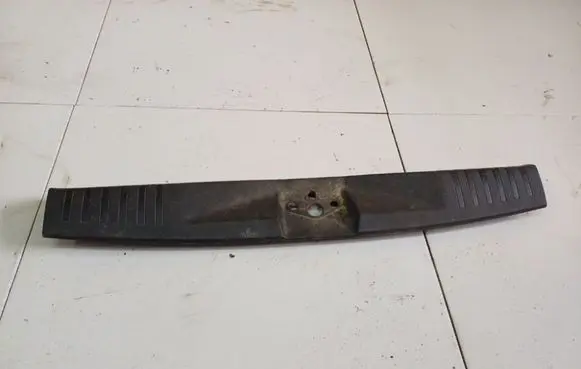 Other trunk/boot trim element