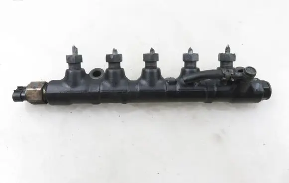 Toyota Avensis T220 Fuel main line pipe 8945812010