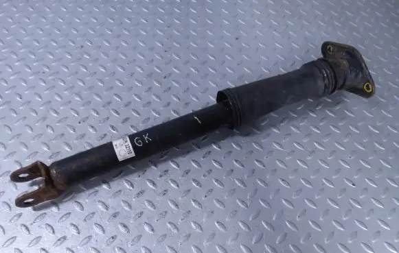 Hyundai i40 Rear shock absorber/damper 553113Z110