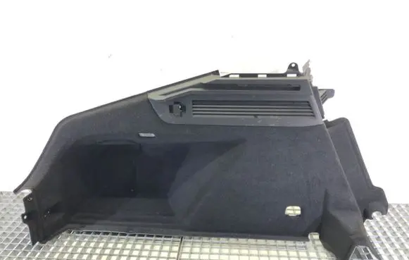 Trunk/boot floor carpet liner