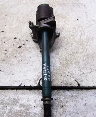 Nissan X-Trail T32 Driveshaft support bearing bracket 1111