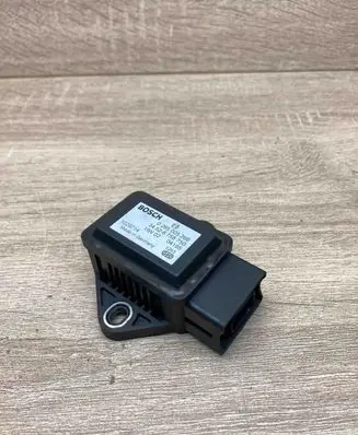 BMW 5 E60 E61 ESP acceleration yaw rate sensor 0265005266 6758750