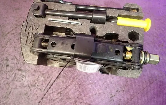 Renault Scenic I Tool set 8200096829